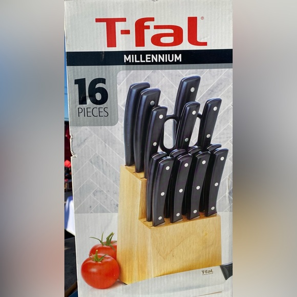 New T-fal millennium knife set 16 pieces - Picture 2 of 3